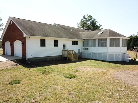 Tiny photo for 375 Schoolhouse Road, Farmville, VA 23901 (MLS # 365694)
