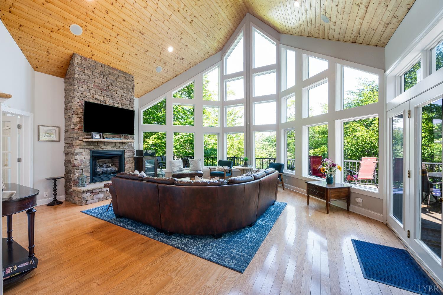 1359 Nicholas Lane Ln, Moneta, Virginia image 10