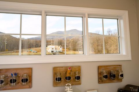 Tiny photo for 7585 Peaks Road, Bedford, VA 24523 (MLS # 363356)