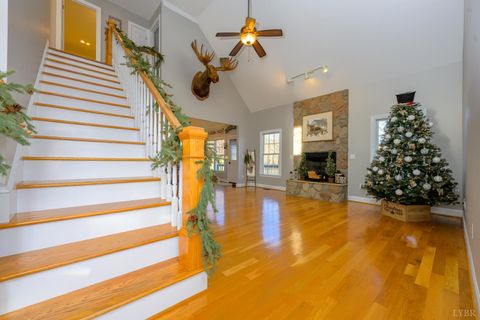 Tiny photo for 7585 Peaks Road, Bedford, VA 24523 (MLS # 363356)