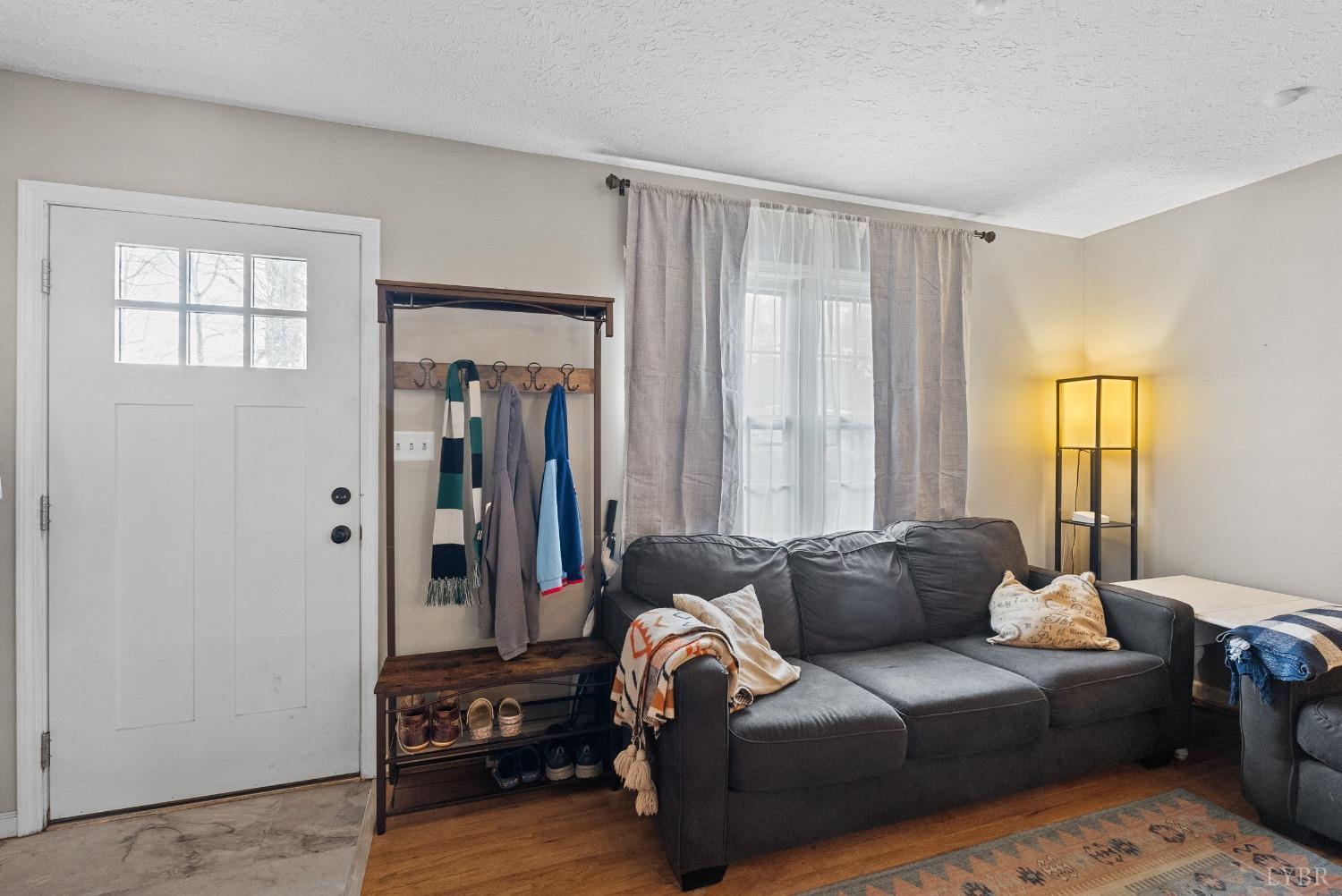 206 Simsbury Lane, Forest, Virginia image 4