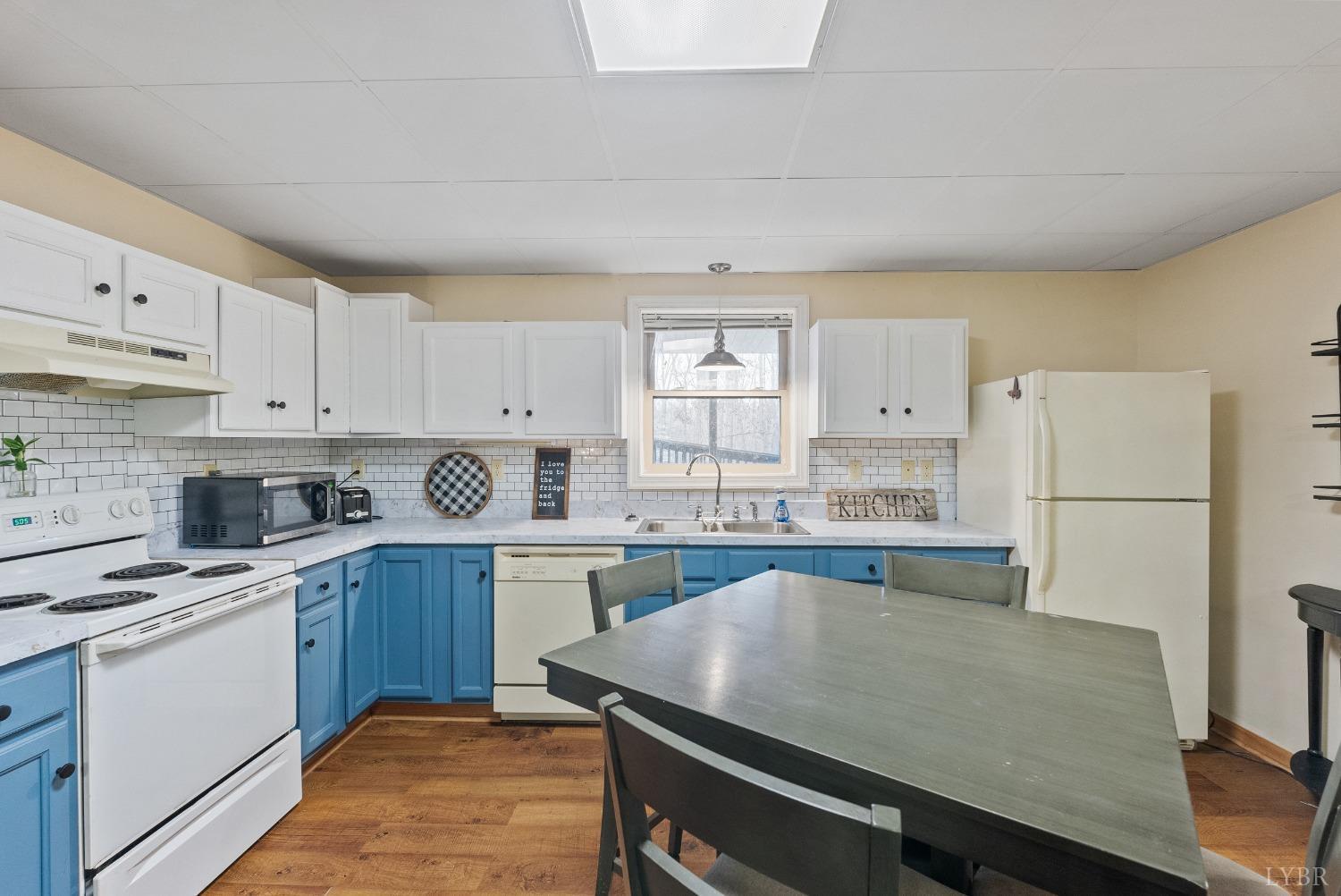 206 Simsbury Lane, Forest, Virginia image 32