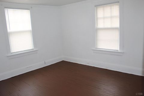 Tiny photo for 913 Dearing Street, Lynchburg, VA 24503 (MLS # 364547)