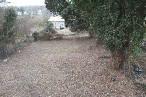Tiny photo for 913 Dearing Street, Lynchburg, VA 24503 (MLS # 364547)