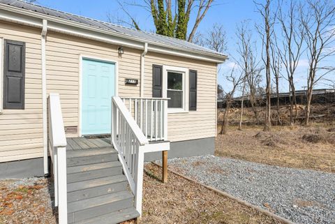 Tiny photo for 217 Race Street, Lynchburg, VA 24504 (MLS # 364829)