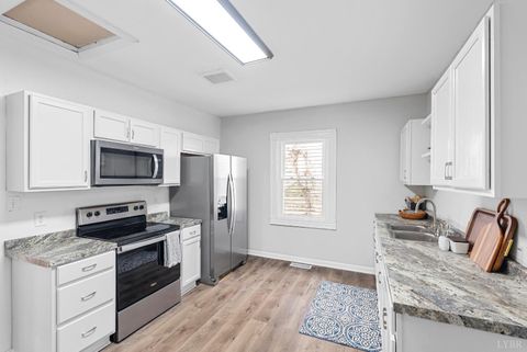 Tiny photo for 217 Race Street, Lynchburg, VA 24504 (MLS # 364829)