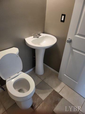 Lynchburg, Virginia 24504, United States, 3 Bedrooms Bedrooms, ,2 BathroomsBathrooms,Residential,Pending,54861