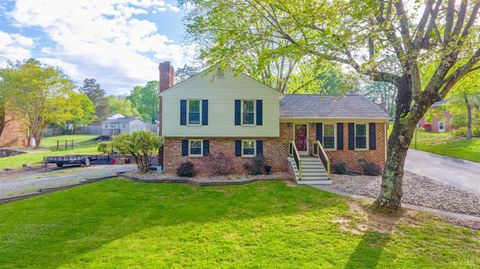 Tiny photo for 135 Cheyenne Drive, Lynchburg, VA 24502 (MLS # 365478)