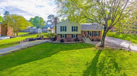 Tiny photo for 135 Cheyenne Drive, Lynchburg, VA 24502 (MLS # 365478)