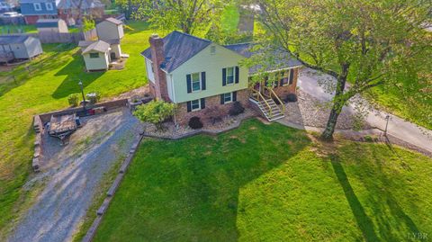 Tiny photo for 135 Cheyenne Drive, Lynchburg, VA 24502 (MLS # 365478)