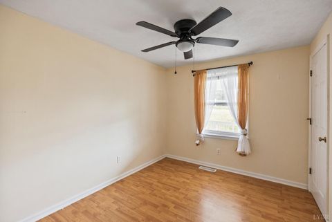 Tiny photo for 997 Toytown Rd. Rd, Amherst, VA 24521 (MLS # 365275)