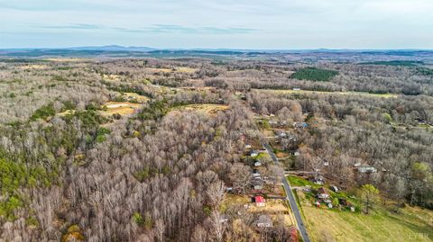 Tiny photo for 997 Toytown Rd. Rd, Amherst, VA 24521 (MLS # 365275)