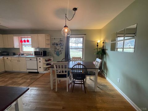 Tiny photo for 1124 Roundtree Drive, Bedford, VA 24523 (MLS # 364229)