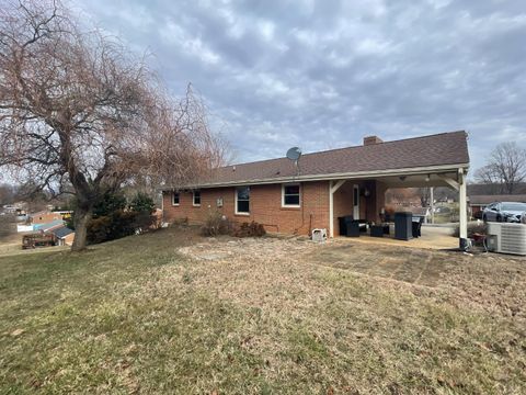 Tiny photo for 1124 Roundtree Drive, Bedford, VA 24523 (MLS # 364229)