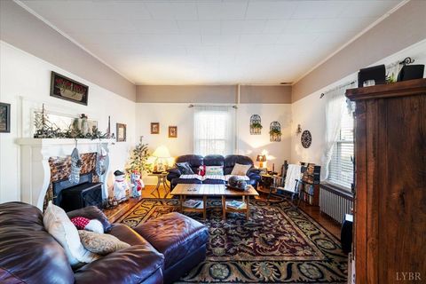 Tiny photo for 601 Henry Street St, Gretna, VA 24557 (MLS # 363422)