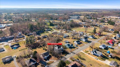 Tiny photo for 601 Henry Street St, Gretna, VA 24557 (MLS # 363422)