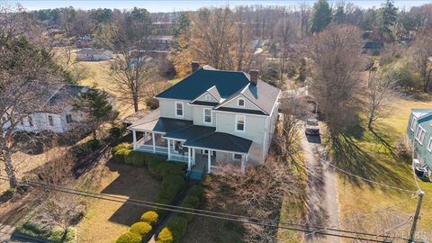 Tiny photo for 601 Henry Street St, Gretna, VA 24557 (MLS # 363422)