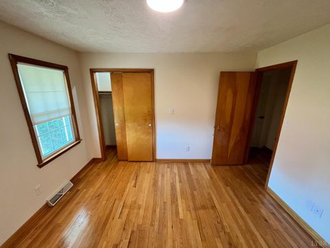 Tiny photo for 73 Highview Place, Lynchburg, VA 24502 (MLS # 364067)