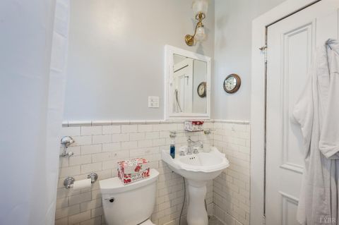 Tiny photo for 404 Cabell Street, Lynchburg, VA 24504 (MLS # 365314)