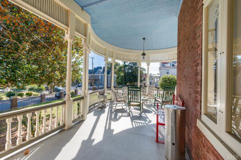 Tiny photo for 404 Cabell Street, Lynchburg, VA 24504 (MLS # 365314)