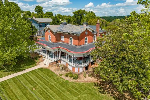 Tiny photo for 404 Cabell Street, Lynchburg, VA 24504 (MLS # 365314)