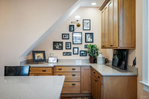 Tiny photo for 404 Cabell Street, Lynchburg, VA 24504 (MLS # 365314)