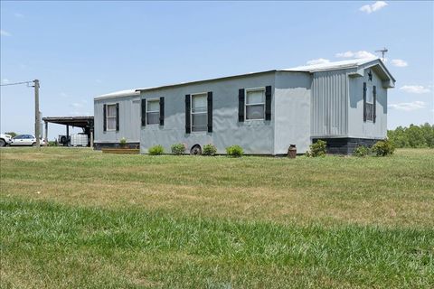 Homes For Sale - 1606 Mt Calvary Road<br/> Brookneal, VA 24528