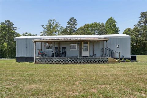 Homes For Sale - 1606 Mt Calvary Road<br/> Campbell County, Brookneal, VA 24528