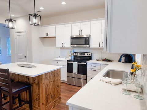 Tiny photo for 110 Aaron Place #604, Lynchburg, VA 24502 (MLS # 363889)