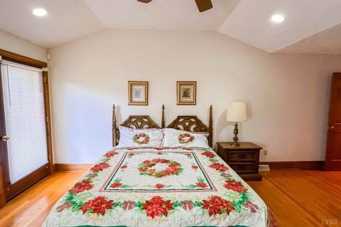 Tiny photo for 224 Walnut Road, Danville, VA 24541 (MLS # 362640)