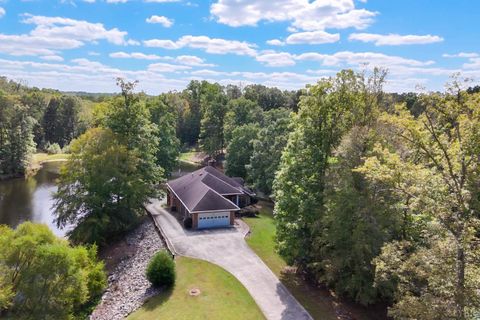 Photo of 224 Walnut Road, Danville, VA 24541 (MLS # 362640)