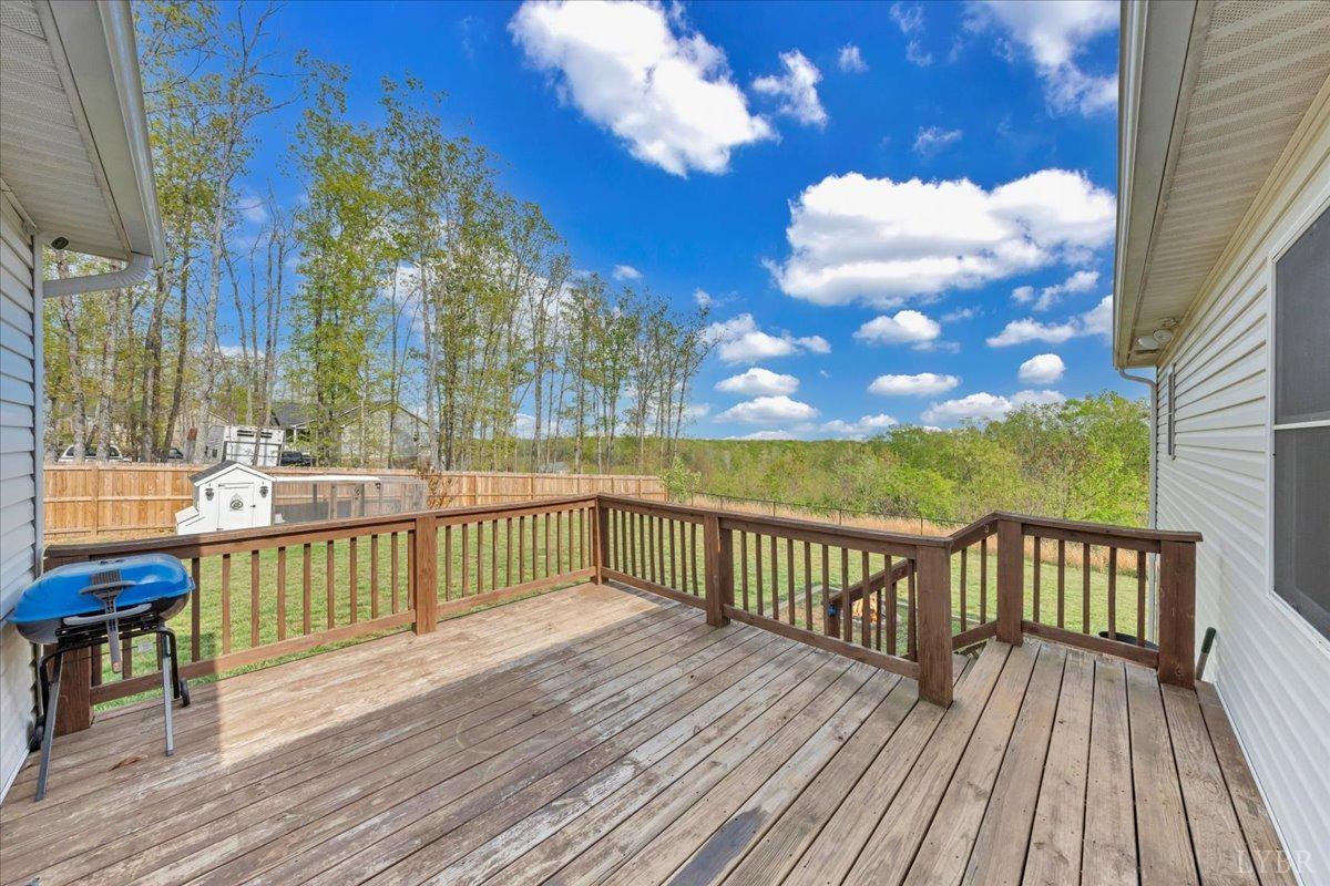 1400 Mountain Cut Road, Appomattox, Virginia image 22