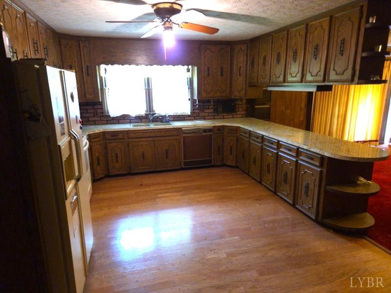 11420 Wards Road, Rustburg, Virginia image 10