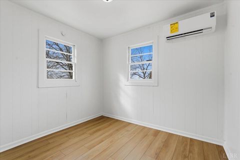 Tiny photo for 292 Evergreen Avenue, Appomattox, VA 24522 (MLS # 363412)