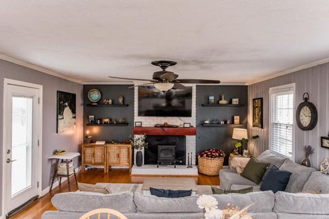 Tiny photo for 2223 Park Place, Lynchburg, VA 24501 (MLS # 364265)