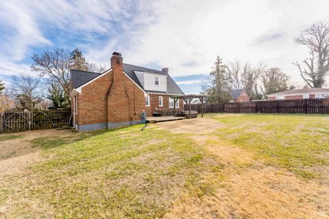 Tiny photo for 2223 Park Place, Lynchburg, VA 24501 (MLS # 364265)