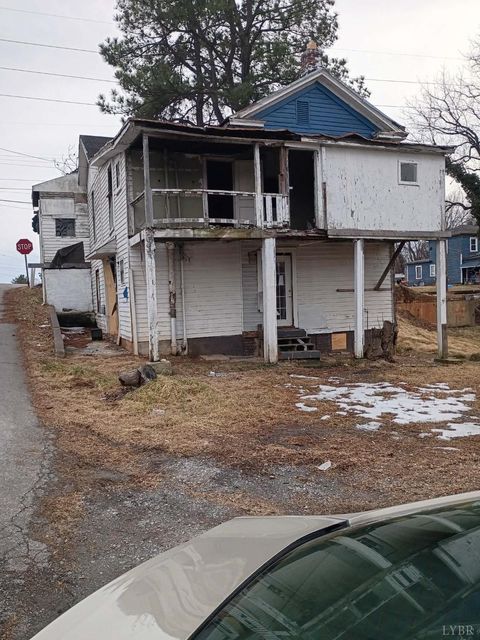 Photo of 2530 Poplar Street St, Lynchburg, VA 24504 (MLS # 364542)