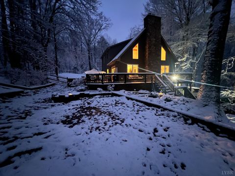 Tiny photo for 1110 Adam Hill Ct Ct, Lynchburg, VA 24503 (MLS # 364655)