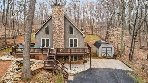 Tiny photo for 1110 Adam Hill Ct Ct, Lynchburg, VA 24503 (MLS # 364655)