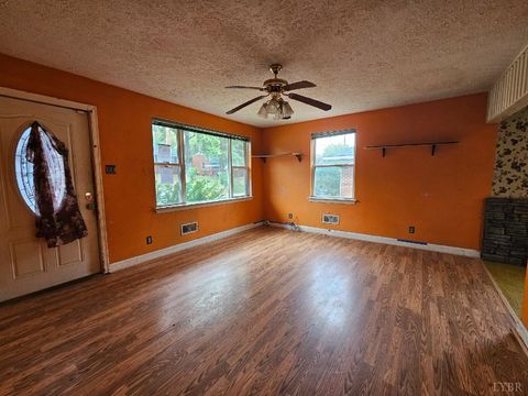 Tiny photo for 1530 Augusta Street, Lynchburg, VA 24501 (MLS # 363189)