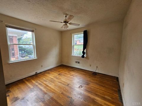 Tiny photo for 1530 Augusta Street, Lynchburg, VA 24501 (MLS # 363189)