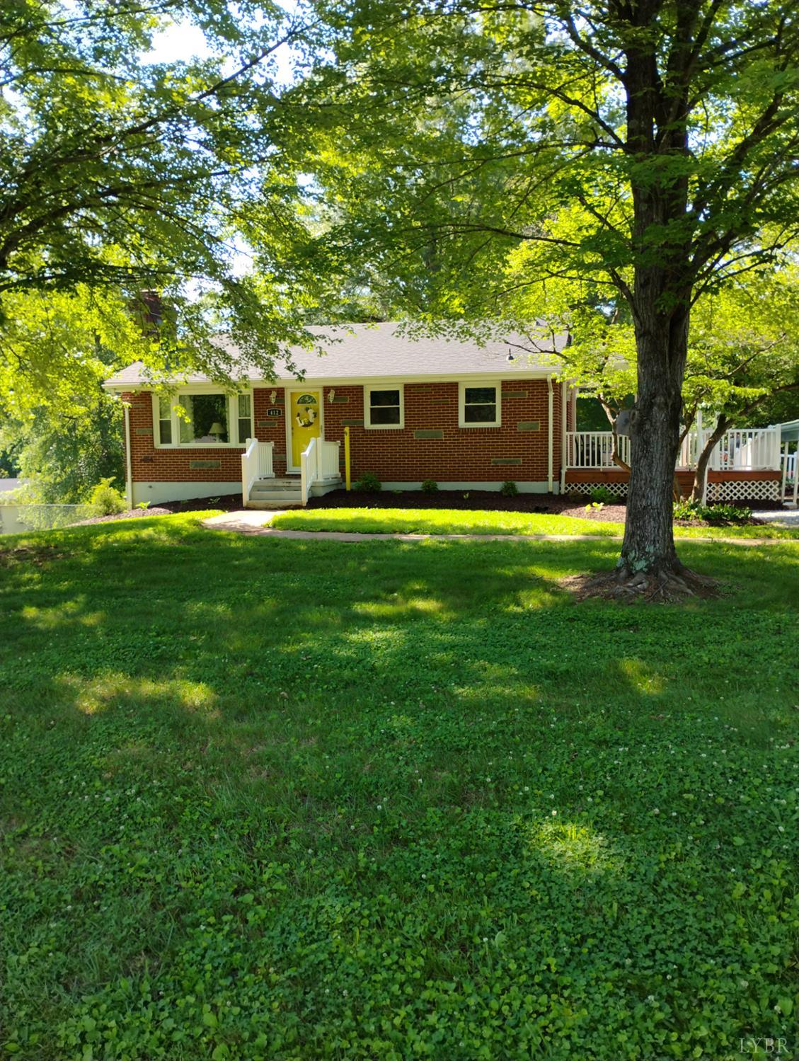 412 Oakwood Drive, Hurt, Virginia image 1