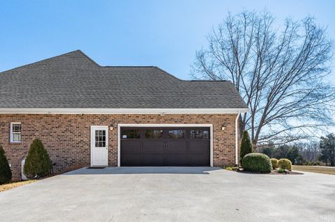 Tiny photo for 1140 Riley Run Road, Forest, VA 24551 (MLS # 364818)