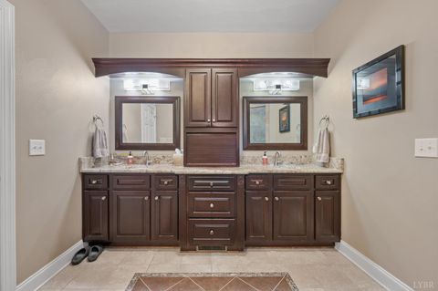 Tiny photo for 1140 Riley Run Road, Forest, VA 24551 (MLS # 364818)