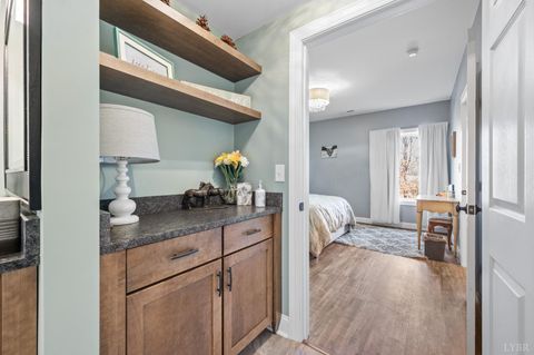 Tiny photo for 1140 Riley Run Road, Forest, VA 24551 (MLS # 364818)