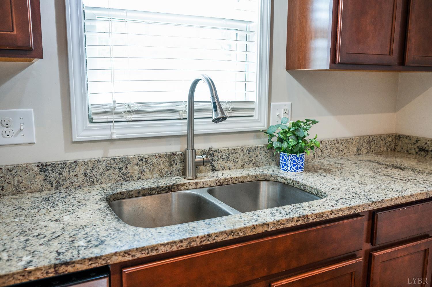 76 Davids Way, Evington, Virginia image 12
