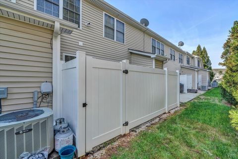 Tiny photo for 100 Sprouse Ln, Lynchburg, VA 24502 (MLS # 366308)