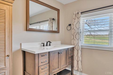 Tiny photo for 3861 Wheatland Road, Bedford, VA 24523 (MLS # 365841)