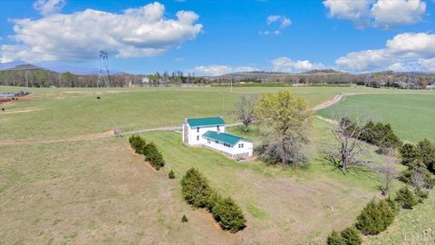 Tiny photo for 3861 Wheatland Road, Bedford, VA 24523 (MLS # 365841)