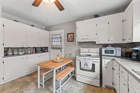 Tiny photo for 809 Broad St, Altavista, VA 24517 (MLS # 362859)
